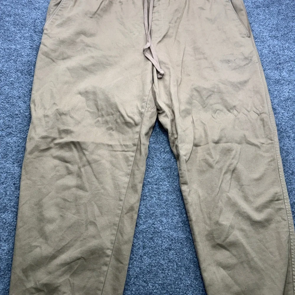 Banana Republic brand banana